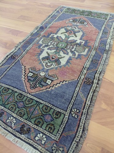 Geometric old design rug - old,